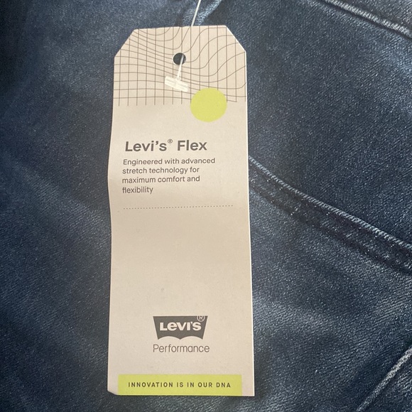 Levi’s 502 Taper Jeans - Picture 5 of 6